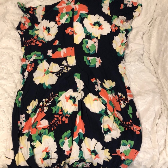 Gap Flower Wrap Dress - Picture 3 of 3